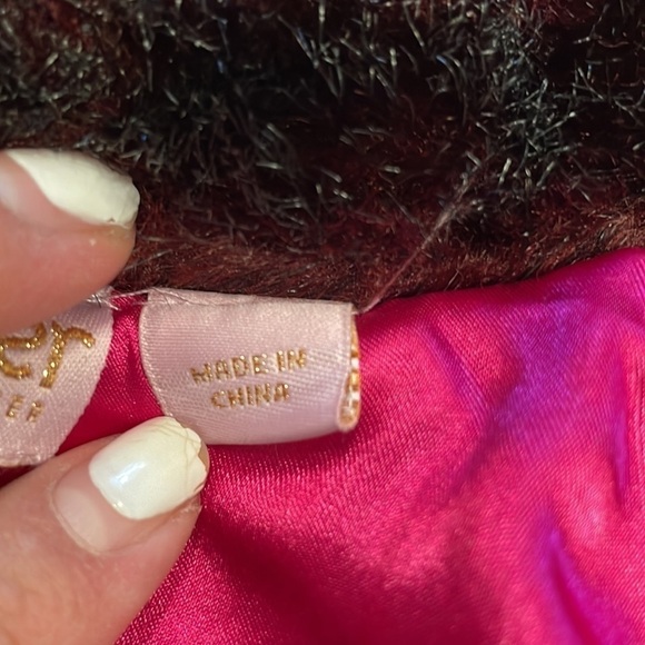 Baker by Ted Baker Faux Fur Shawl Infant Size 6-12 months - Picture 10 of 15